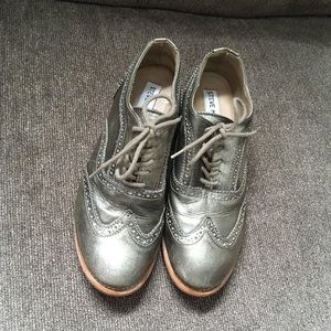 Metallic Steve Madden wing tips